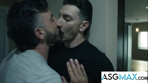 Homemade Sex Tape By Cheating Hunk Posted Online