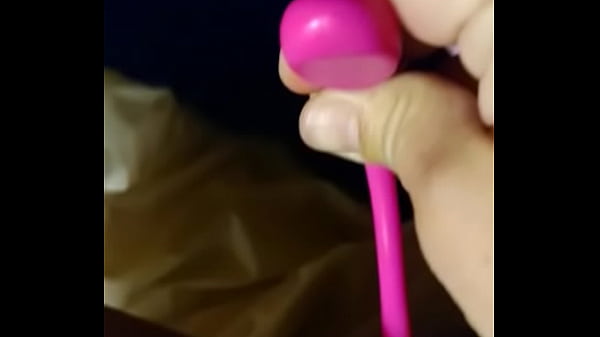 Chilena con vibrador comienza a acabar