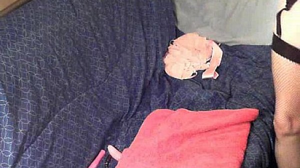 TRANNY SLUT starring DEBBIE HEART (4-7-12) 229 mb