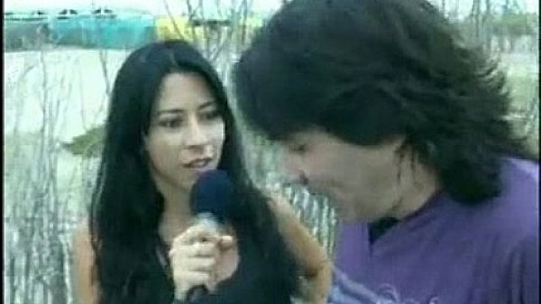 colas verano 2010, el productor de cronica tv presenta la top vanesa ruas