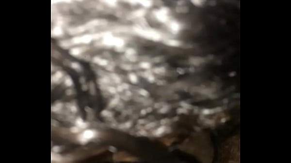 Gostosa do cuzao mamando