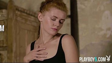 Amazing teen beauty from the Czech Republic exposes her nude body 