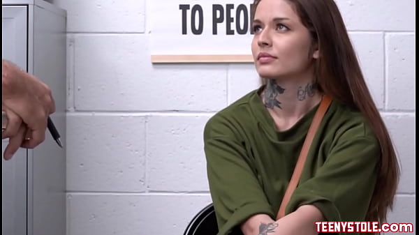 Wonderful MILF with nice ass and nice tits gets some dick dose in her pussy