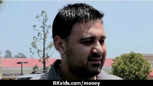 Amateur Chick Takes Money For A Fuck 1