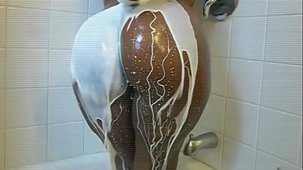 Jessica busty ebony bathes