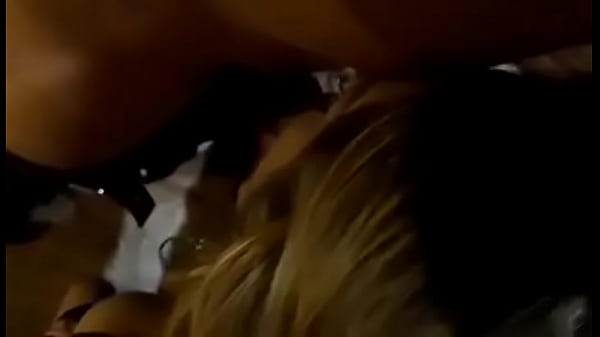 Monique Top mamando gostoso 