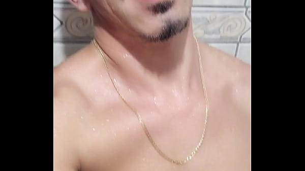 Banho depois da academia 