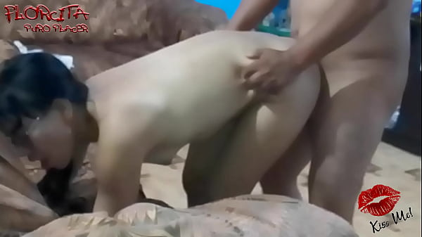 cogiendo a peruana en modo perrito