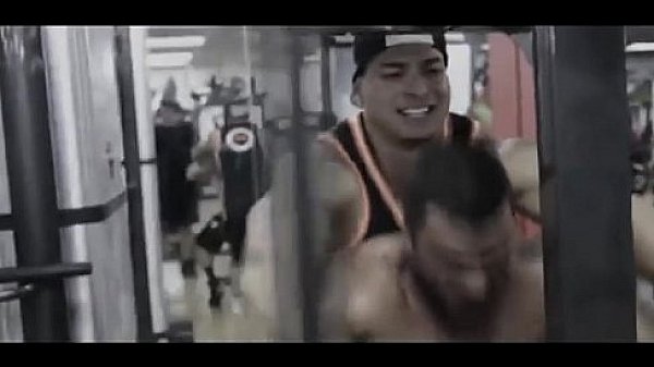 Traprezeira buscano (t&aacute; saindo da jaula o monstro)