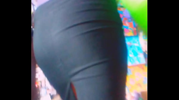 Maduras sexis camindo  