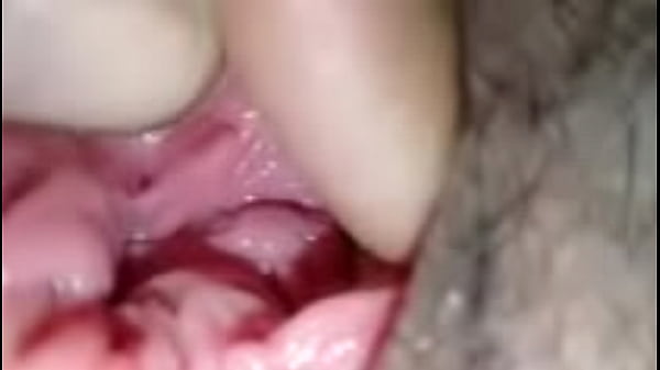 แหย่หีโชว์น้ำเงี่ยนเสียวควยมาก