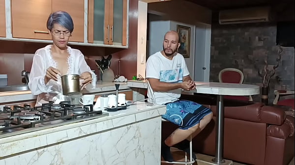 fucking my stepsister very well after a very long day - Porn in Spanish.