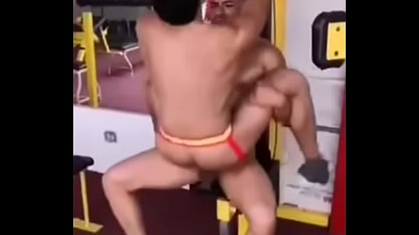 Cojidota en el GYM 2  