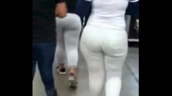 candid booty 2