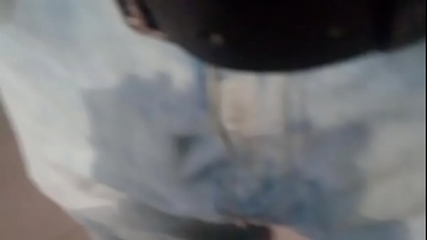 Pantalones orinados con pa&ntilde;al de tela antes de ba&ntilde;arme acompa&ntilde;ado de dos &oacute;rgasmos deliciosos  