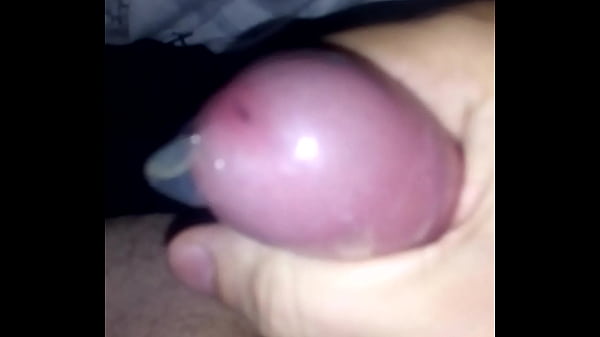 Gozando na camisinha