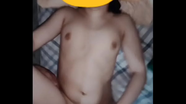 Flaca y su desvirgacion!