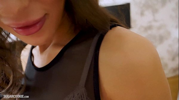 Petite hottie Lilu Moon sucks cock at home