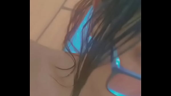 Novinha danadinha dan&ccedil;ando