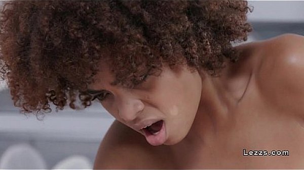 Dominant blonde lesbo tribbing ebony babe