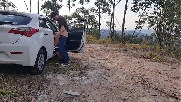 Carro do leite passando na sua rua. 