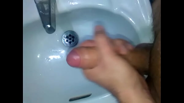 Acabo en el ba&ntilde;o