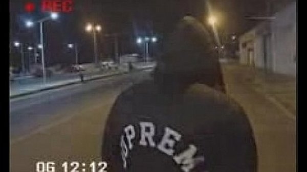 Gostosa dando o cu pro irm&atilde;o bem dotado