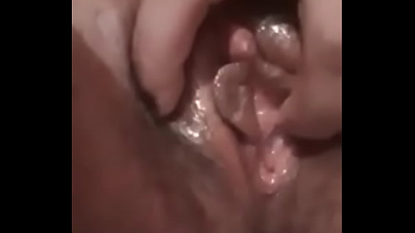 D&aacute;ndose con los dedos 2  