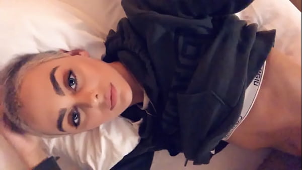 Paris Amour buzzcut queen short hair