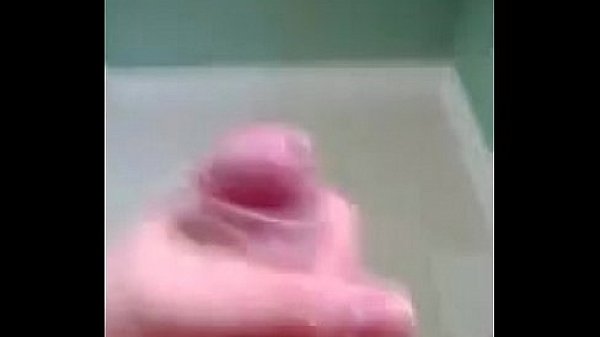 Guy wanking till cum  