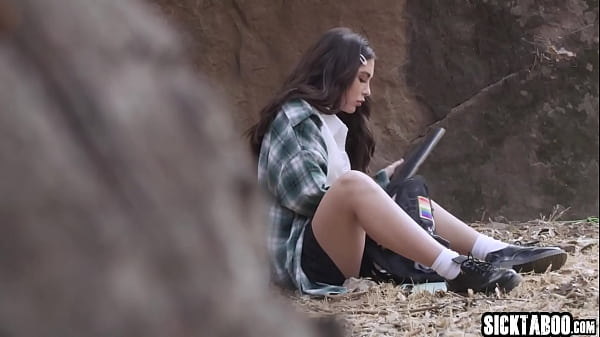 Sexy teen Jane Wilde kissed horny big tits babe and enjoyed pussy licking 