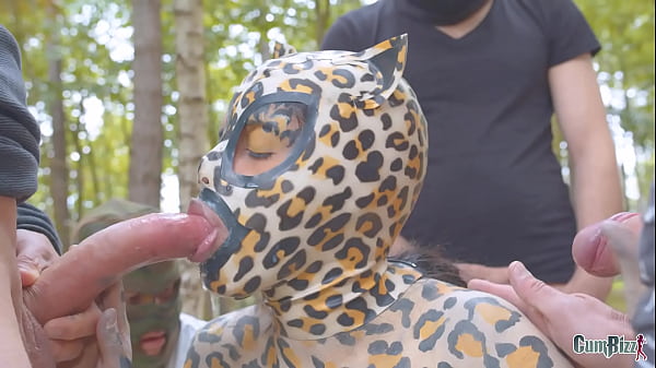 crematie Breeding gangbang outdoors