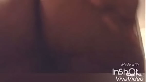 975AF33F-9ACC-4C0D-976F-8C38444173DE.MOV 