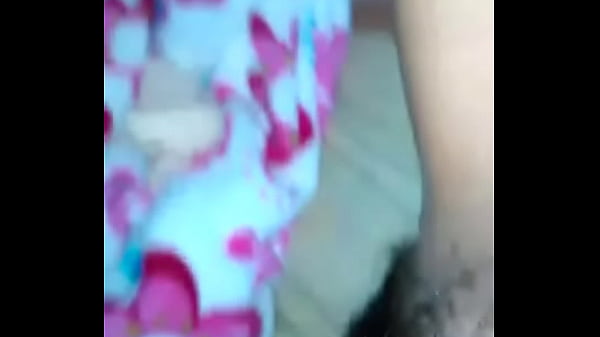 una hembra de whatsapp