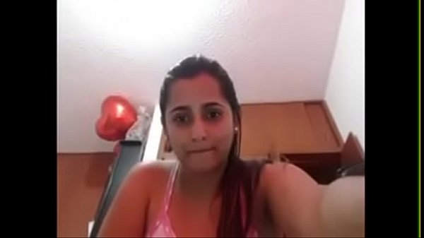 beautyfull indian gf fingring for you on webcams