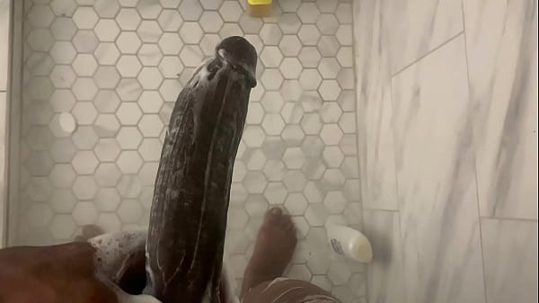 Imagine walking in the bathroom and seeing all this dick what would you do