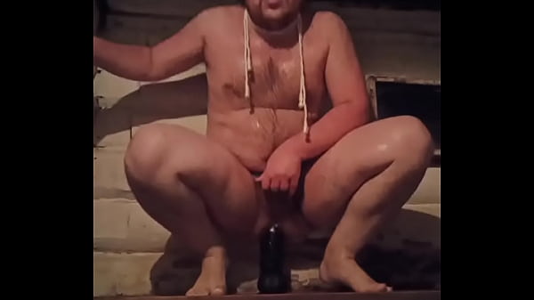 Нервозный трах русского гея снятый на камеру.Крем.  