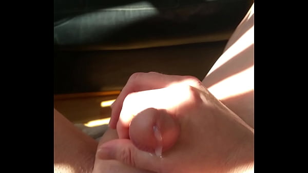 A quick cumshot from a Bisexual guy  