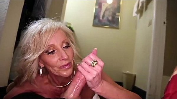 big titty gilf from SelfiesMilfs.com