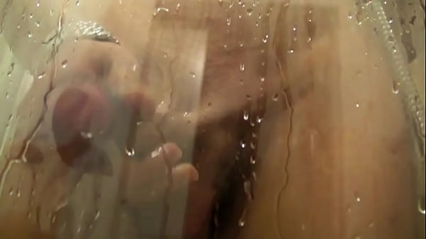 shamele sabrina de castro in shower