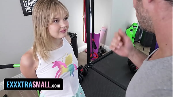 Exxxtra Small - Petite Babe Coco Lovelock Gaggs And Spits On Hunk's Big Cock After Sweaty Drill