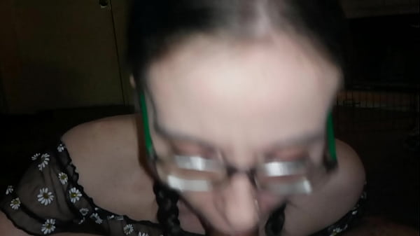 Wifey sucking hubby cock