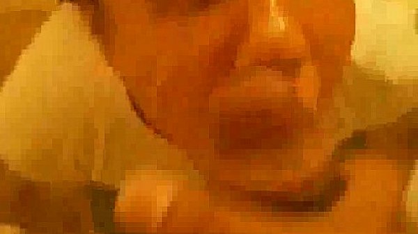 Pretty ebony girlfriend gives great head