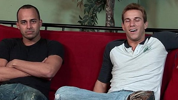 Str8 gringo fucks hot Latino papi.