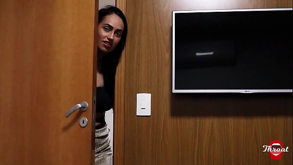 A amiga da minha esposa me fez um boquete maravilhoso escondido