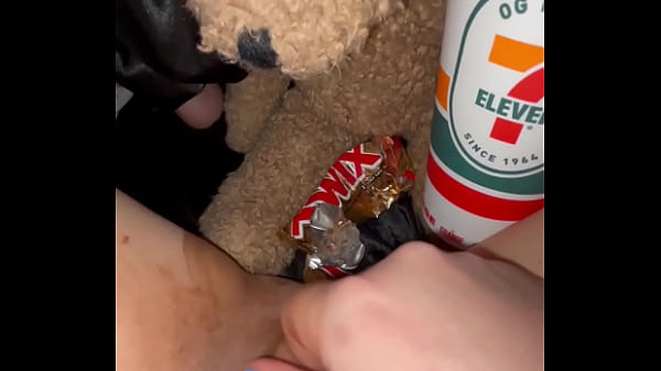 MILKY LATTE COFFEE&TWIX CHOCOLATE IN MY 18-YEARS-OLD VIRGIN PINK TIGHT PUSSY-KINKY FOOD FETISH LONG PORN-GIRL MASTURBATE&MOAN-BEST SAUDI AMATEUR-ARABIAN SNOWWHITE-LOS ANGELES-WANTS BBC USA  