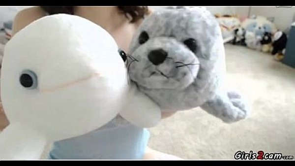 Beauty brunette showing her nice pussy  