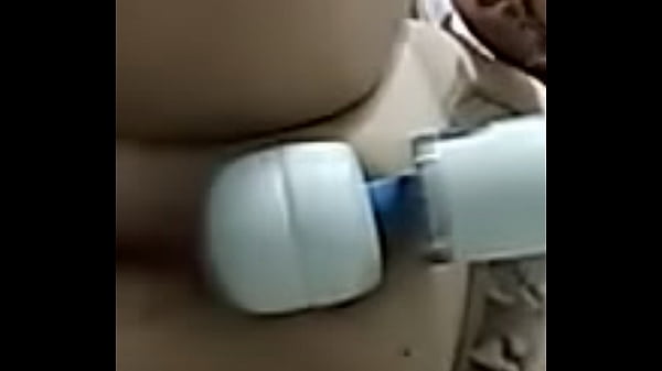 Playing with my clit til I squirt