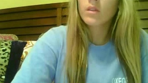 amateur girl play on webcam  (4)