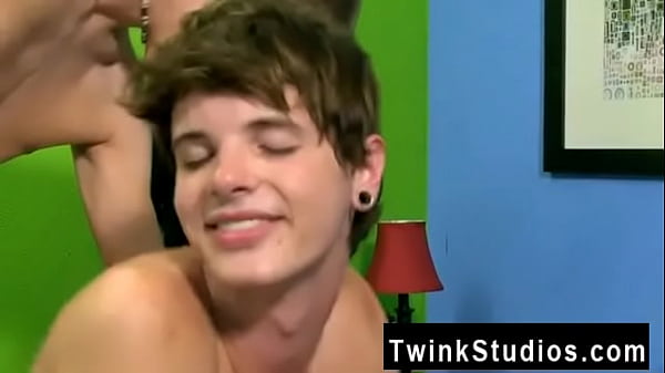 Twink video Timo Garrett is hogging the bathroom with good  